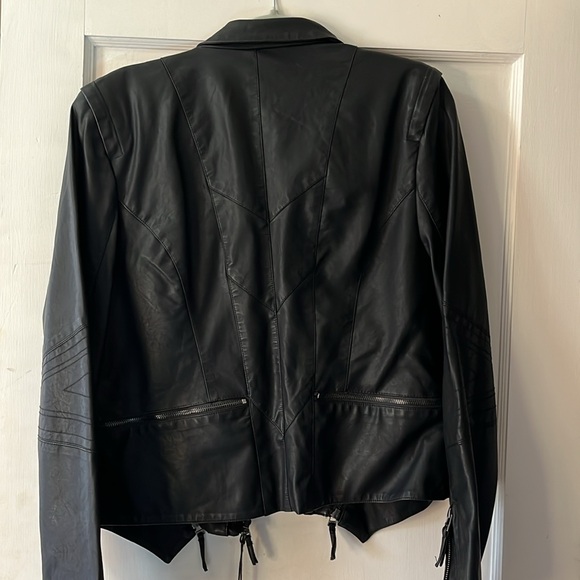 Women’s black leather moto jacket size XL. NWT. - Picture 5 of 7